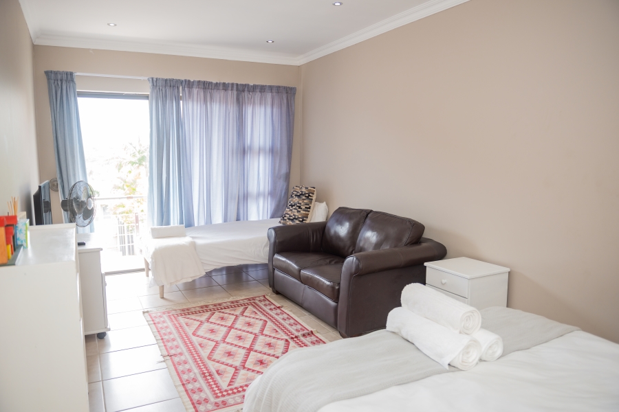 9 Bedroom Property for Sale in Nahoon Beach Eastern Cape